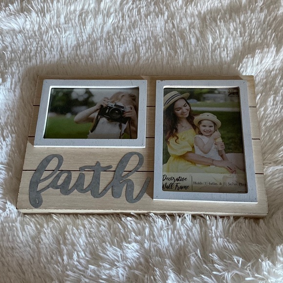 Other - NEVER USED PICTURE FRAME!